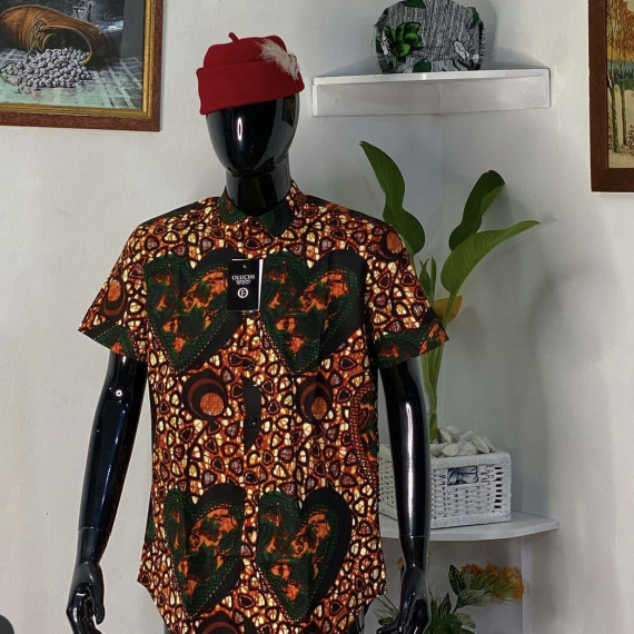 https://oluchi-fashions.com/fr/products/african print men shirt